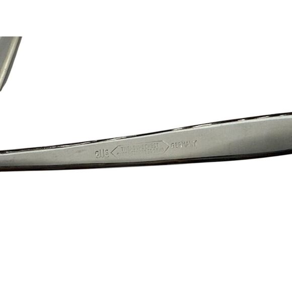 69 pc TREASURE CHEST GERMANY 18/8 SUPER STAINLESS Flatware Set - Picture 9 of 10